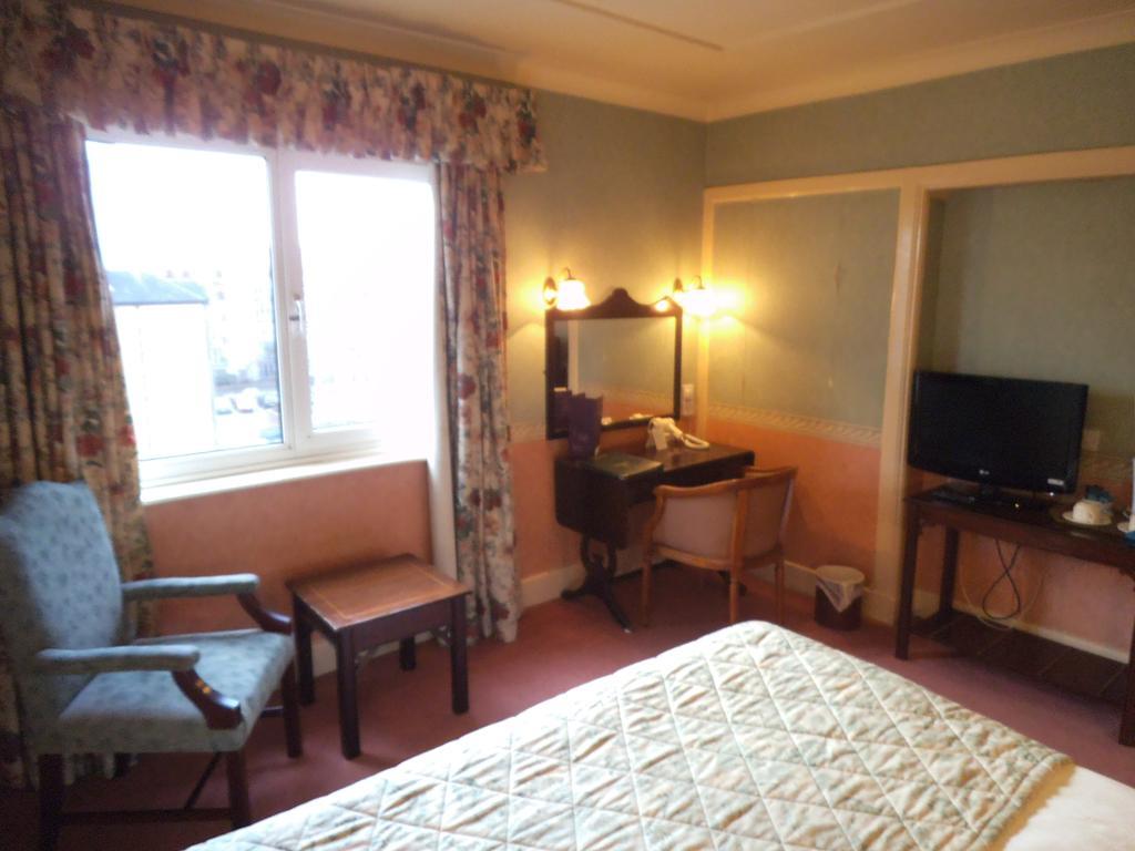Southampton Park Hotel Room photo